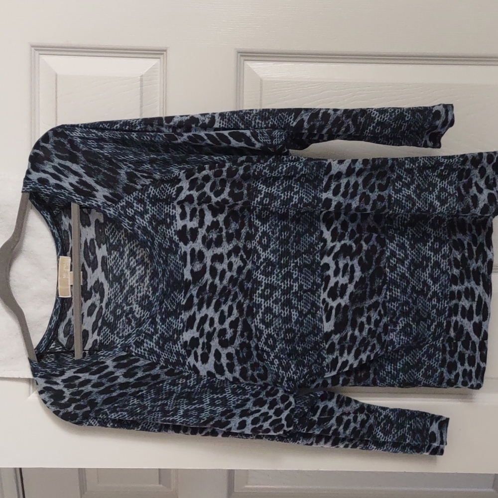Michael Kors blue animal print rayon tee